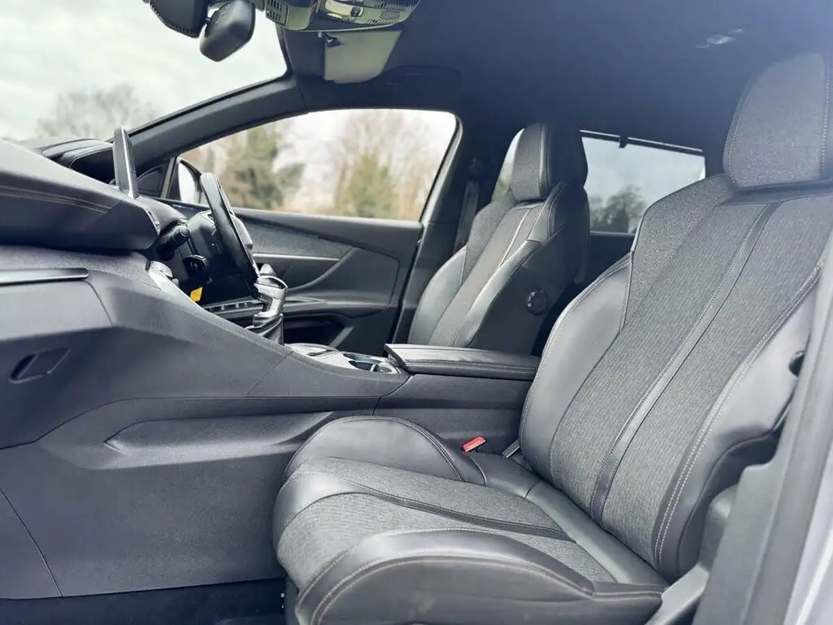2018-peugeot-5008-suv-12-puretech-gt-line-big-61