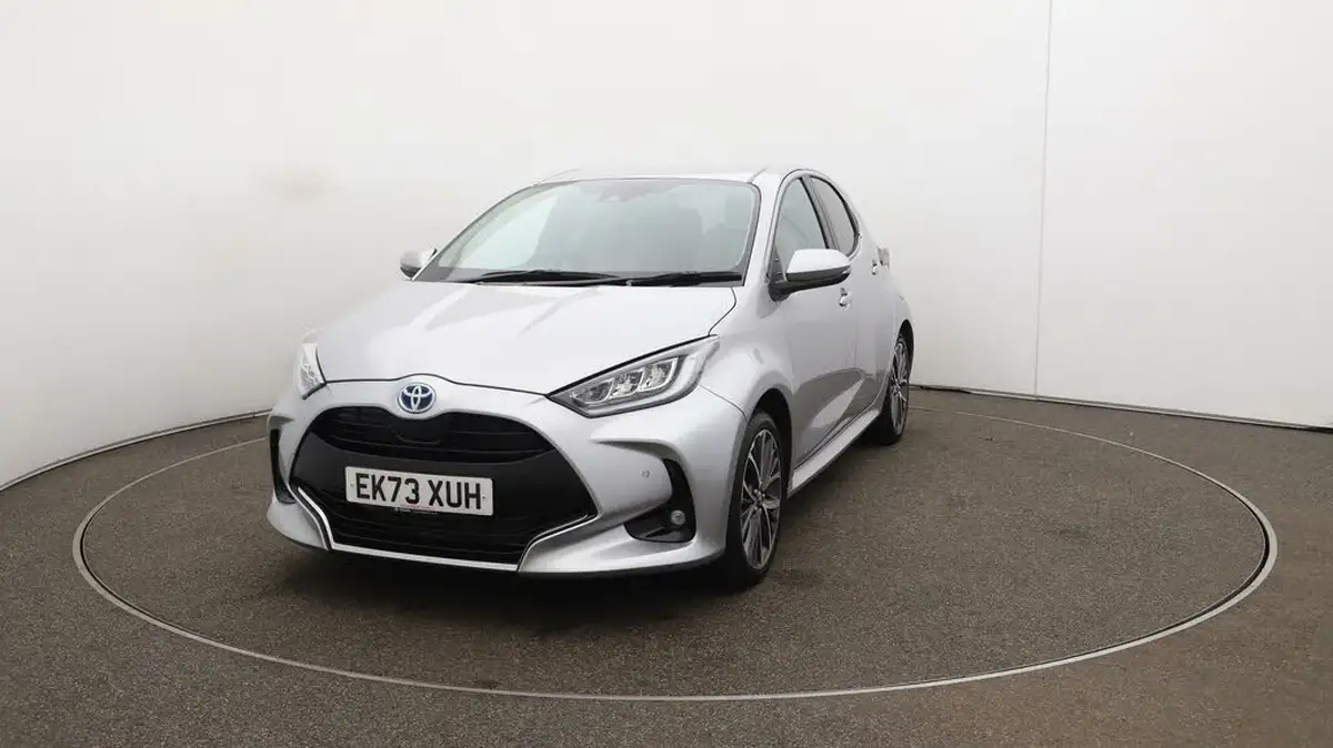 2023-toyota-yaris-15-vvt-i-excel-big-30
