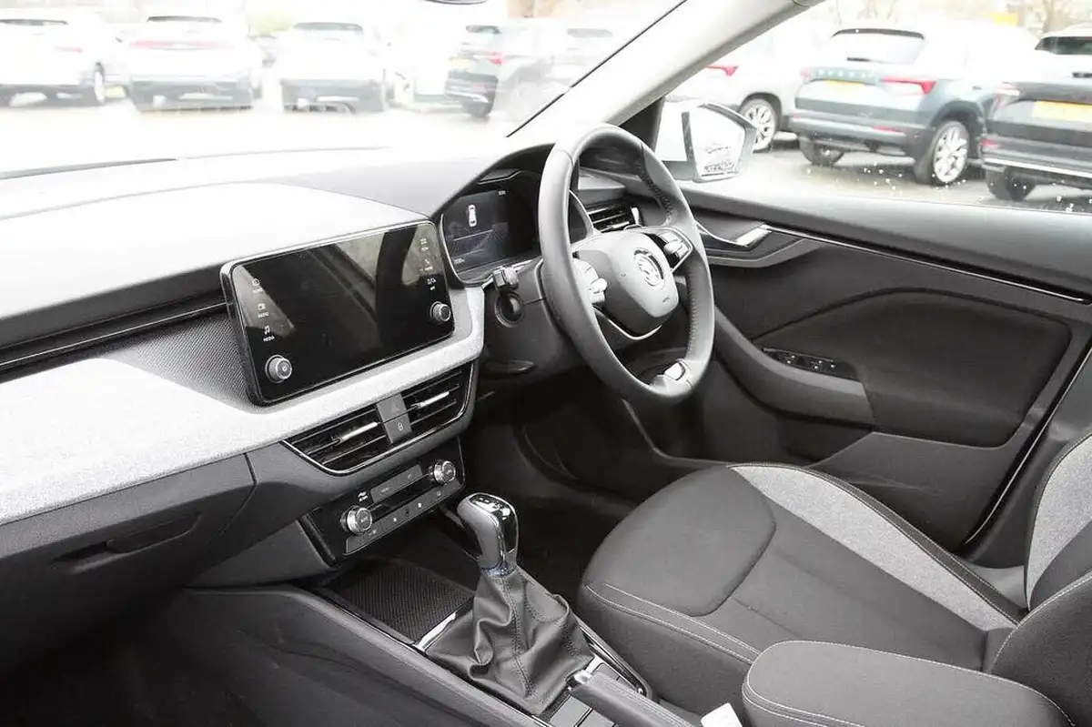 2024-skoda-kamiq-10-tsi-se-116ps-dsg-big-1