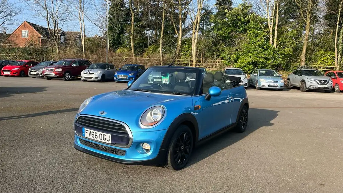 2016-mini-cooper-15-cooper-ss-convertible-2d-big-24