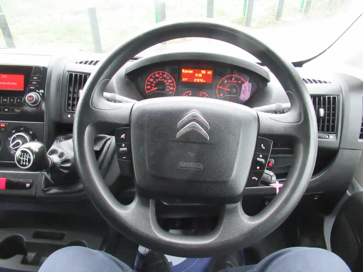 2021-citroen-relay-22bluehdi-35-l3-x-140eu6dt-chassis-cab-big-15