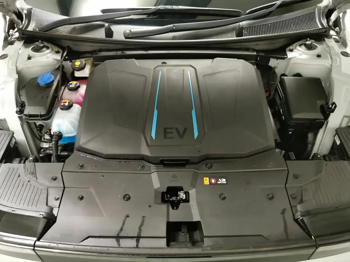 2022-hyundai-ioniq-5-e-se-connect-big-31
