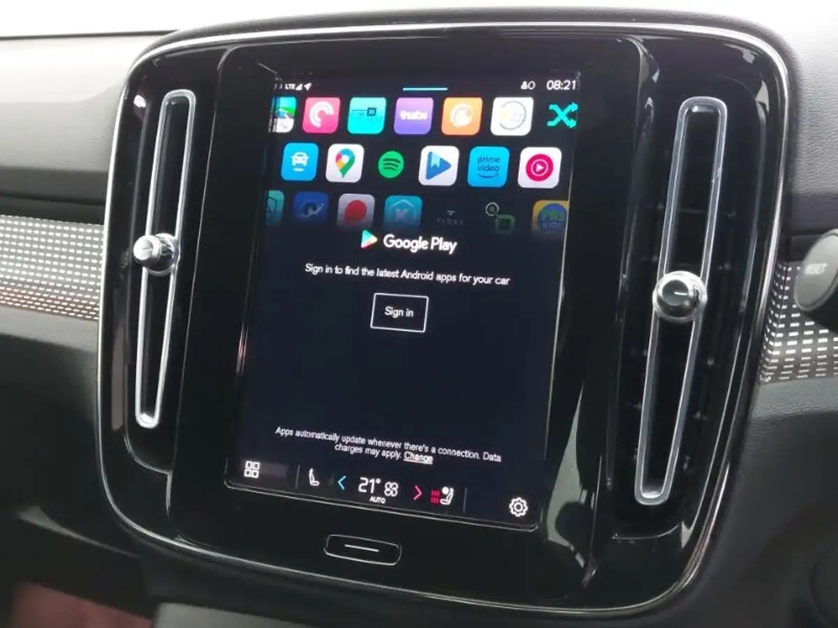 2021-volvo-xc40-e-twin-recharge-plus-big-13