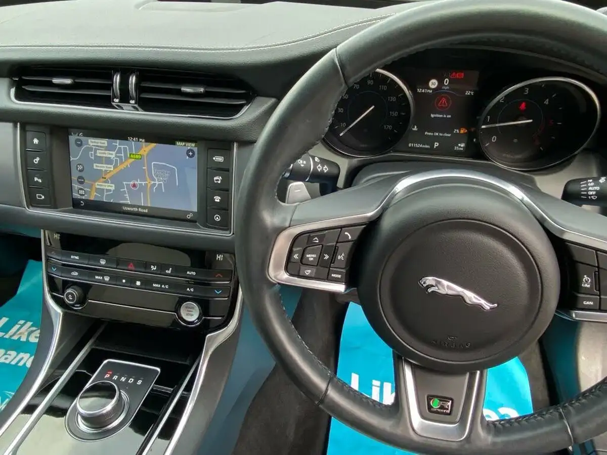 2018-jaguar-xf-20td-r-sport-180ps-saloon-4d-1999cc-auto-big-9