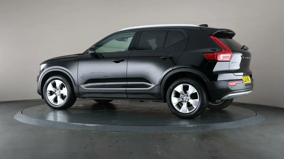 2021-volvo-xc40-15-t3-momentum-163bhp-big-72