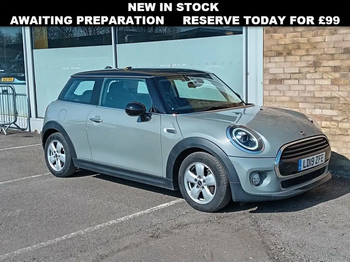 2019-mini-cooper-15-cooper-classic-hatchback-3d-big-0