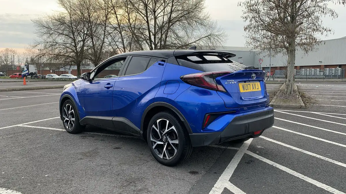 2017-toyota-c-hr-18-vvt-i-dynamic-big-4