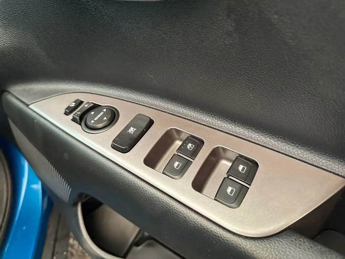 2021-kia-stonic-10-t-gdi-gt-line-dct-big-24