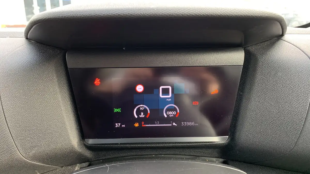 2022-citroen-c4-12-puretech-sense-big-12