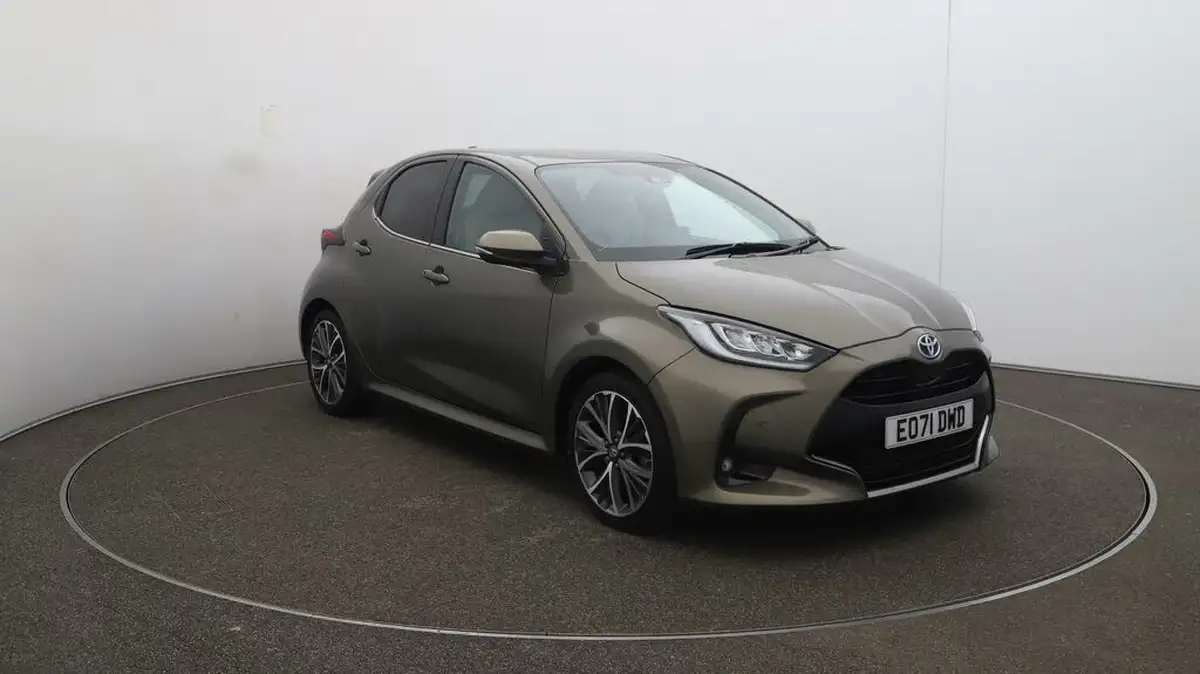 2021-toyota-yaris-15-vvt-i-excel-big-37