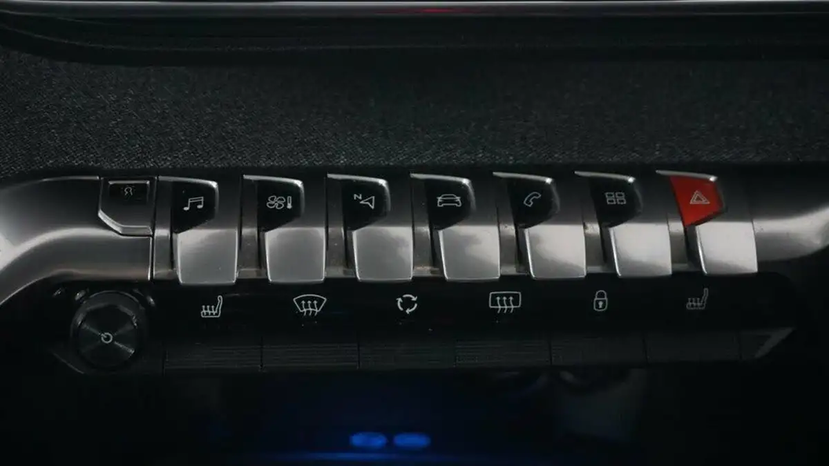 2019-peugeot-3008-suv-15-bluehdi-gt-line-premium-big-14