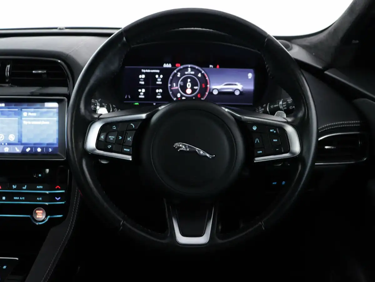 2020-jaguar-f-pace-20-i4d-chequered-flag-240ps-big-13