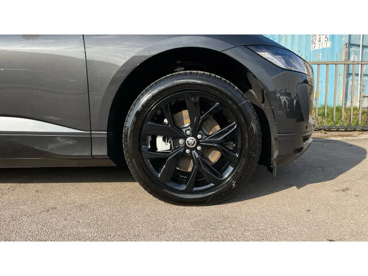 2025-jaguar-i-pace-ev400-r-dynamic-hse-black-big-7