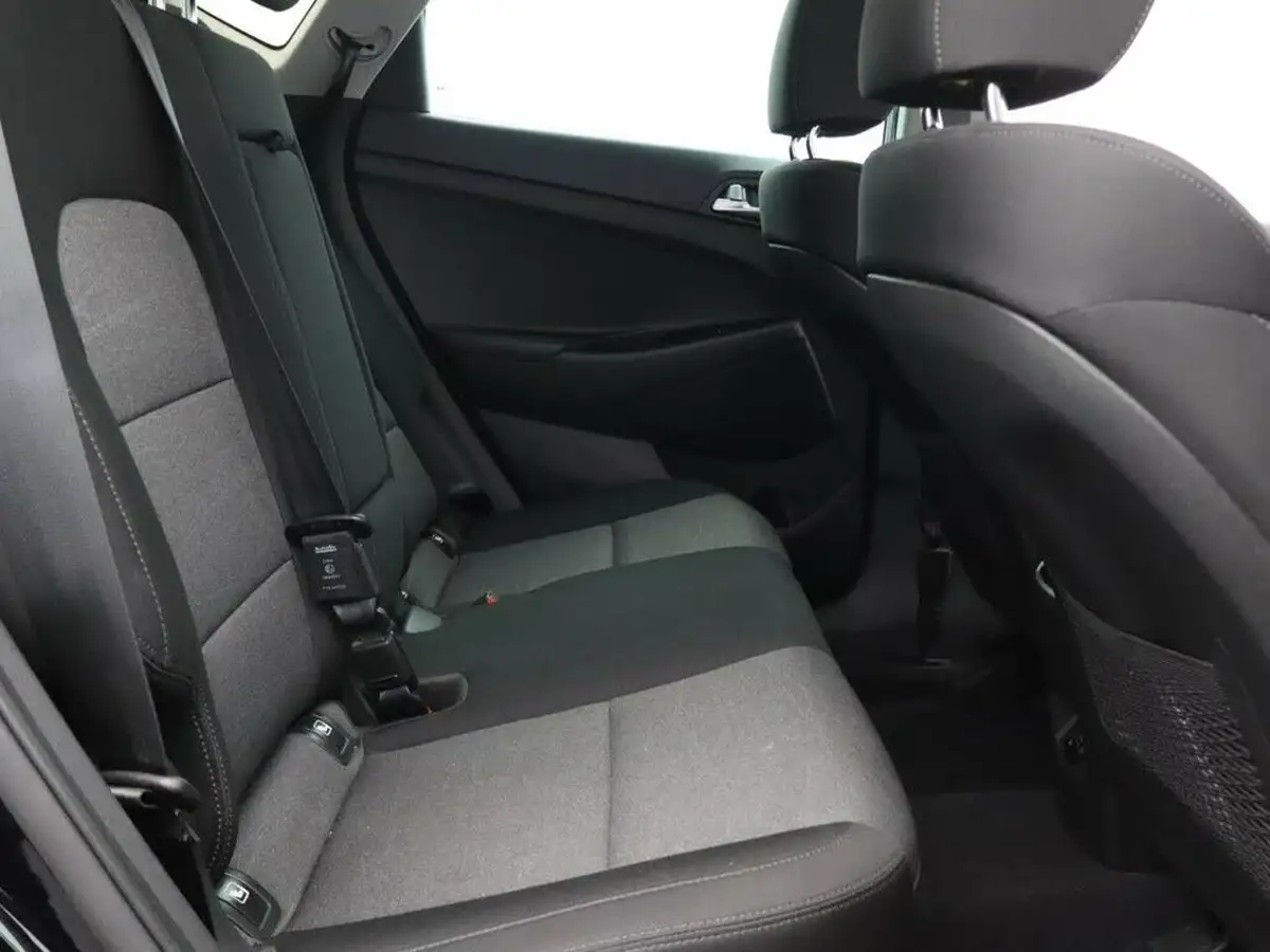 2020-hyundai-tucson-16crdi-se-nav-136ps-48-volt-hybrid-dct-big-16