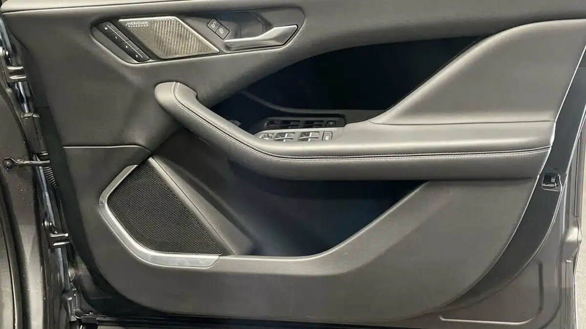 2019-jaguar-i-pace-ev400-hse-big-25