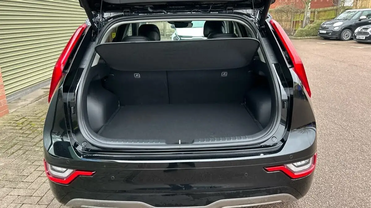 2023-kia-niro-ev-e-4-big-7