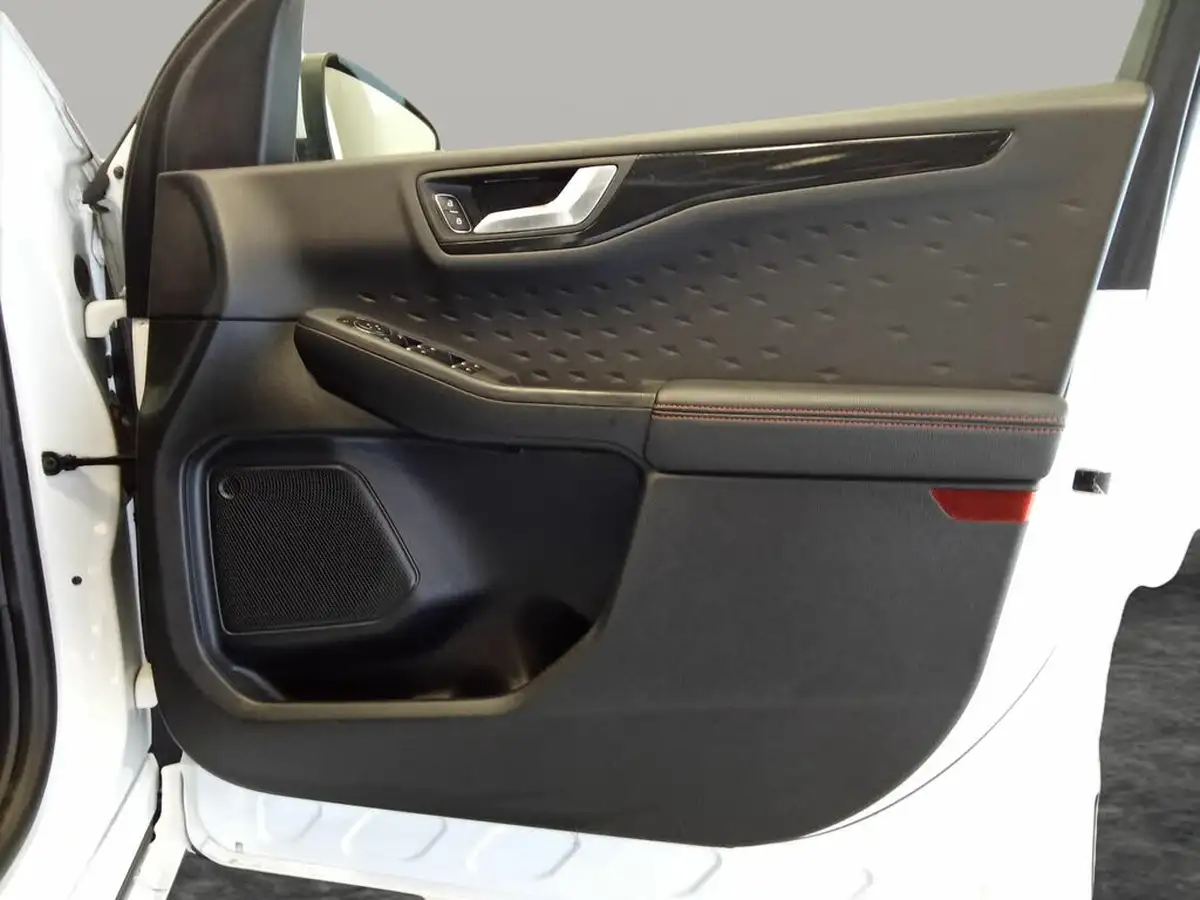 2020-ford-kuga-15-st-line-x-edition-big-43