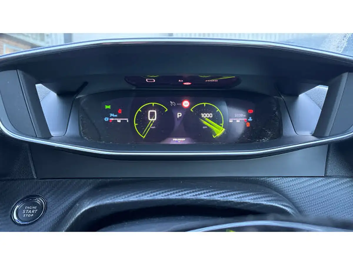 2024-peugeot-2008-suv-12-puretech-gt-130ps-eat8-big-17