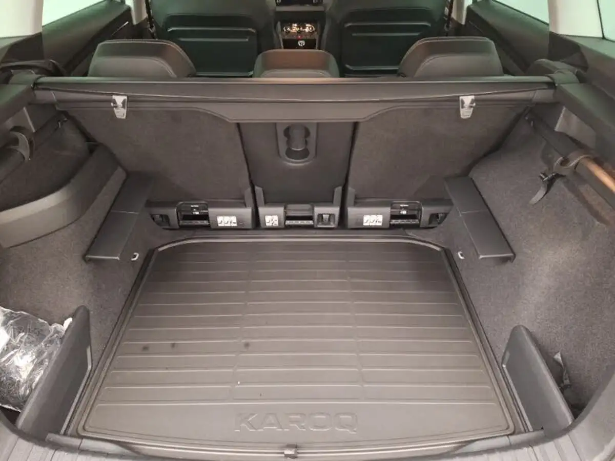 2023-skoda-karoq-10-tsi-se-l-big-7