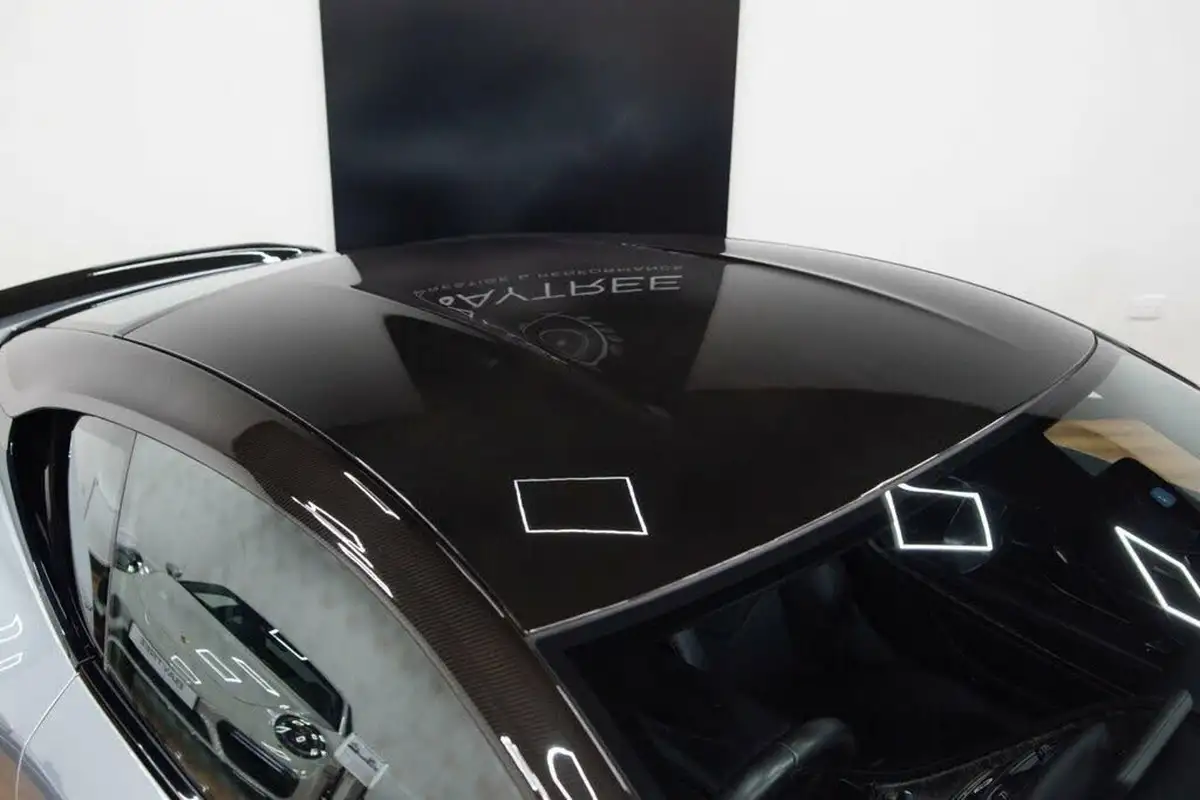 2019-aston-martin-dbs-52-v12-superleggera-big-15