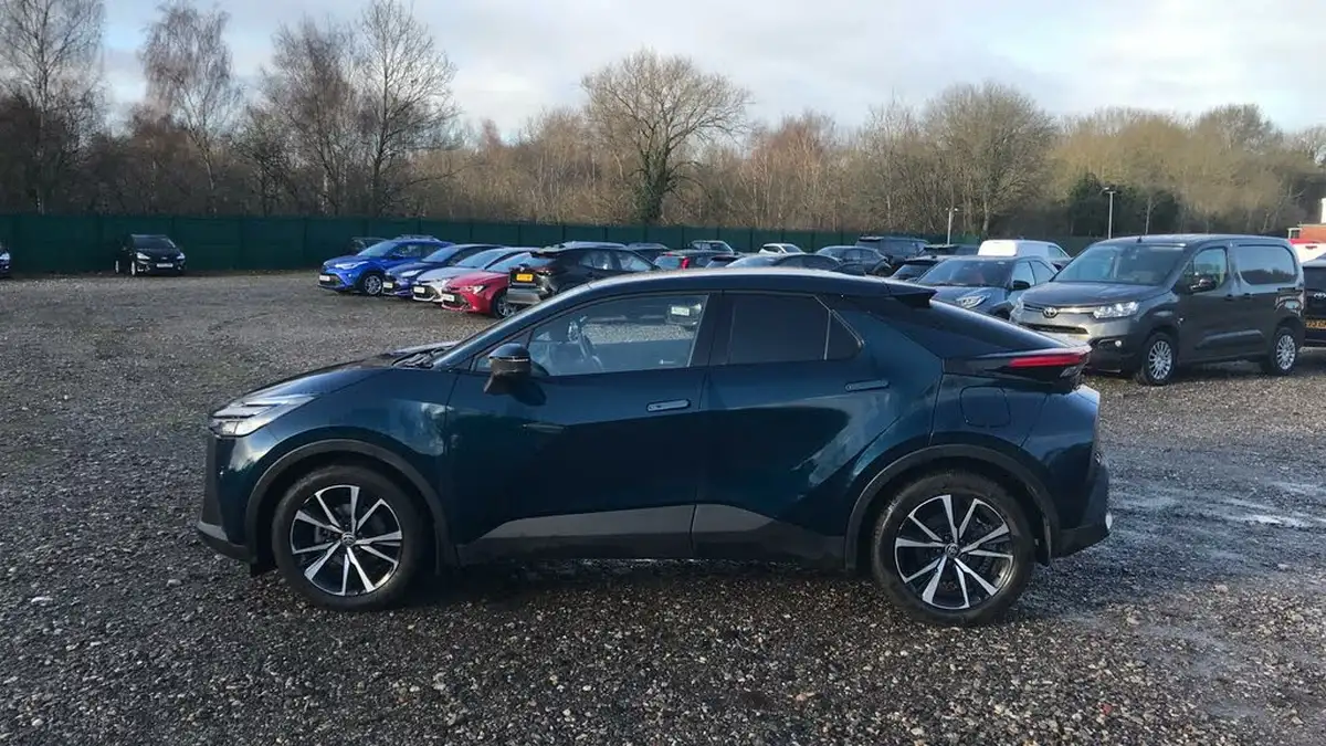 2023-toyota-c-hr-18-vvt-i-design-138bhp-big-16