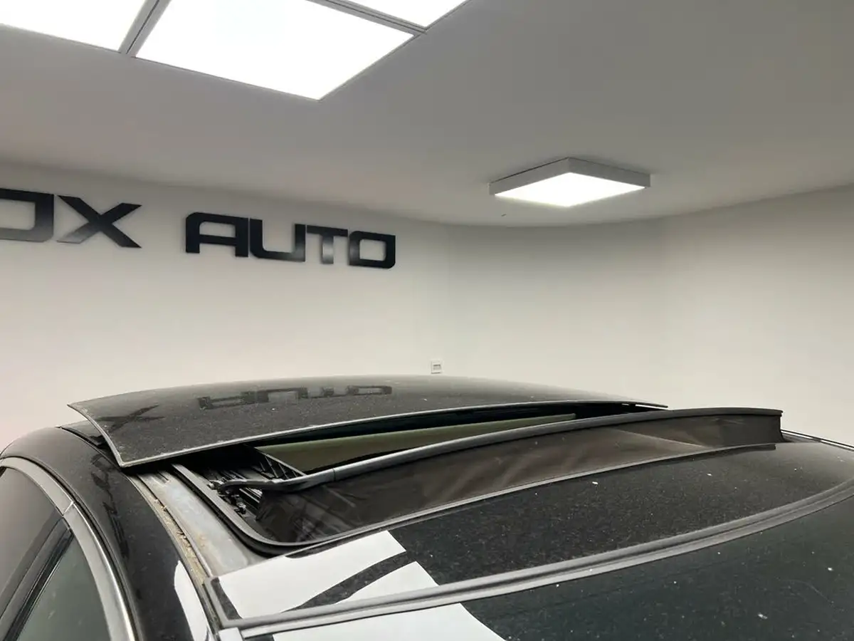 2016-jaguar-xj-series-30td-xj-portfolio-lwb-saloon-big-21