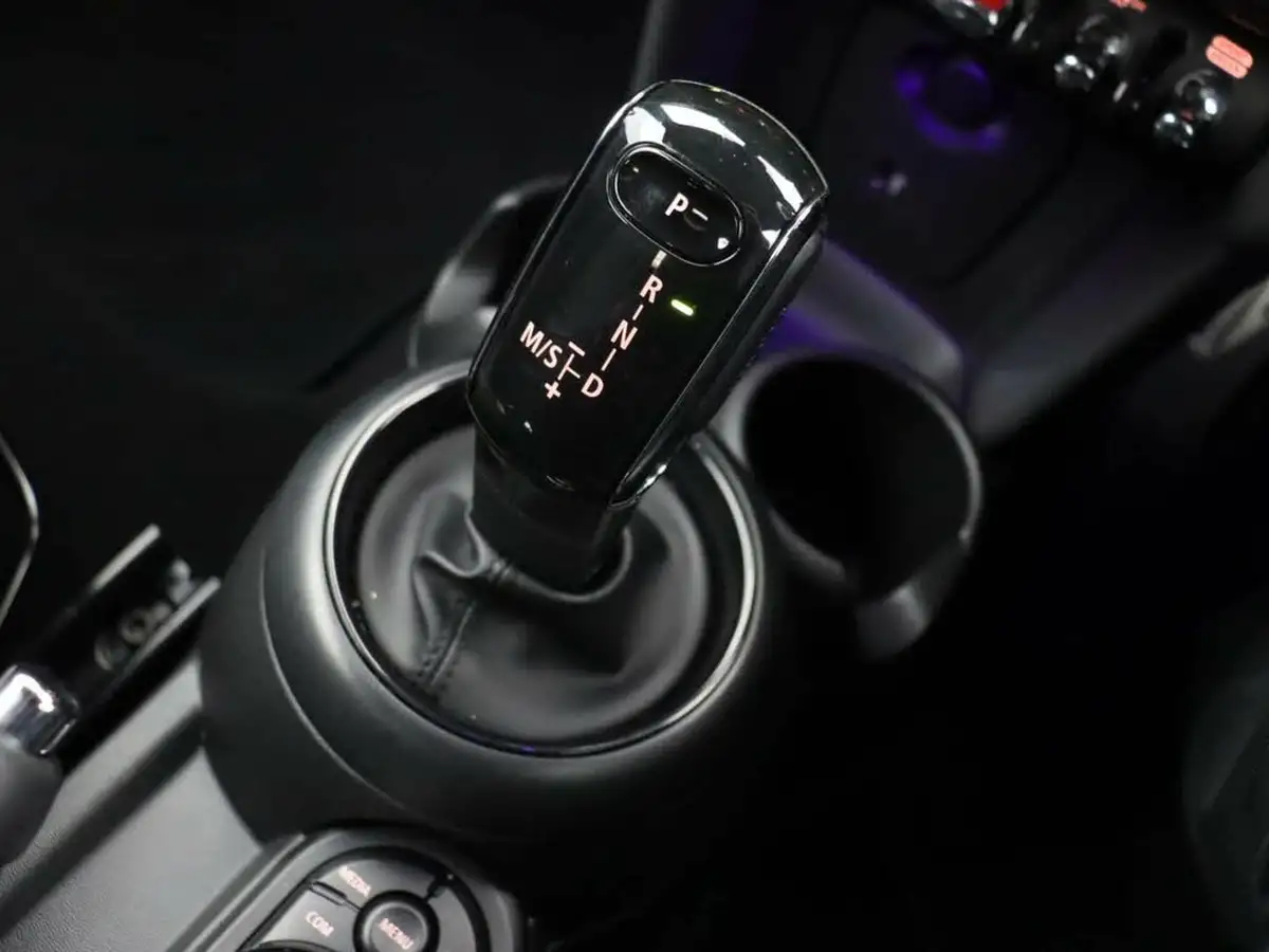 2019-mini-cooper-15-cooper-sport-ss-convertible-2d-auto-big-35