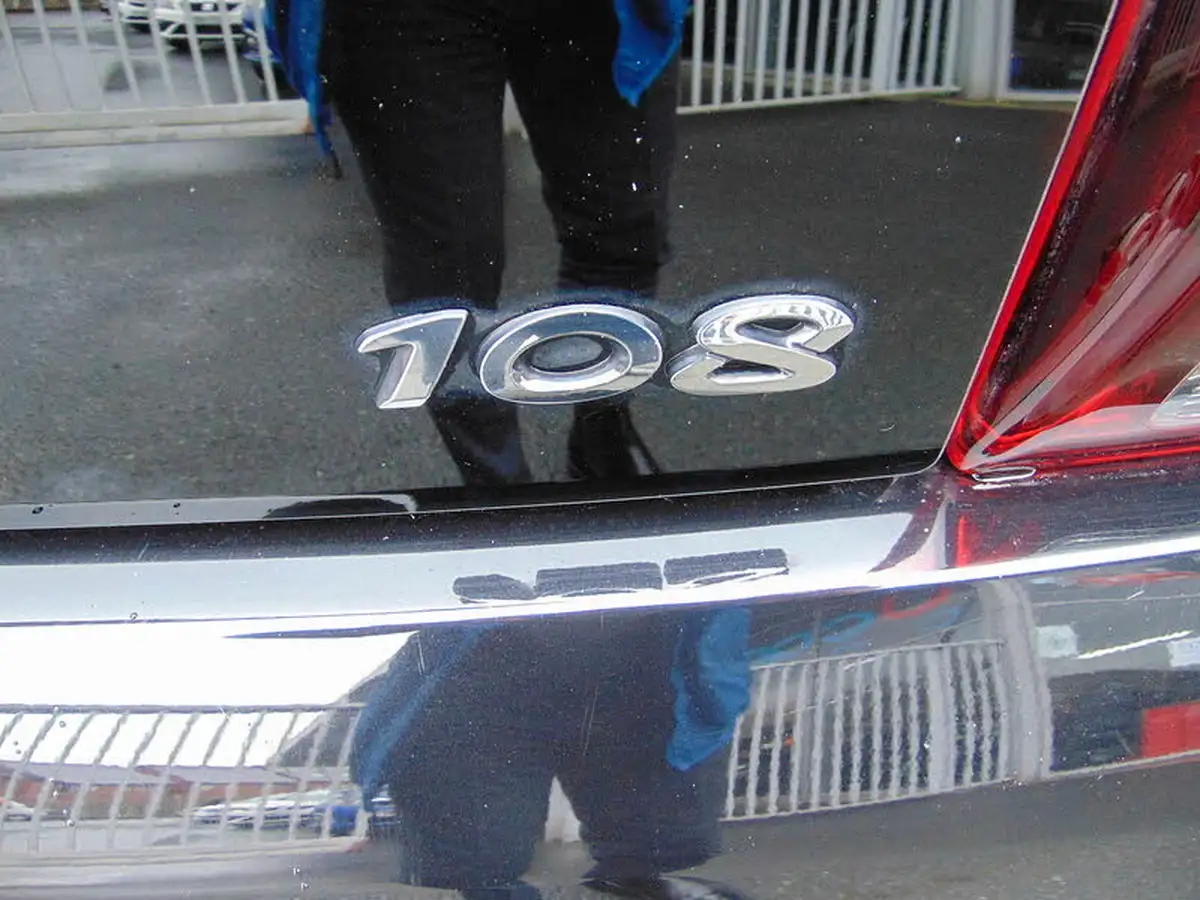 2019-peugeot-108-10-collection-hatchback-2-tronic-big-39