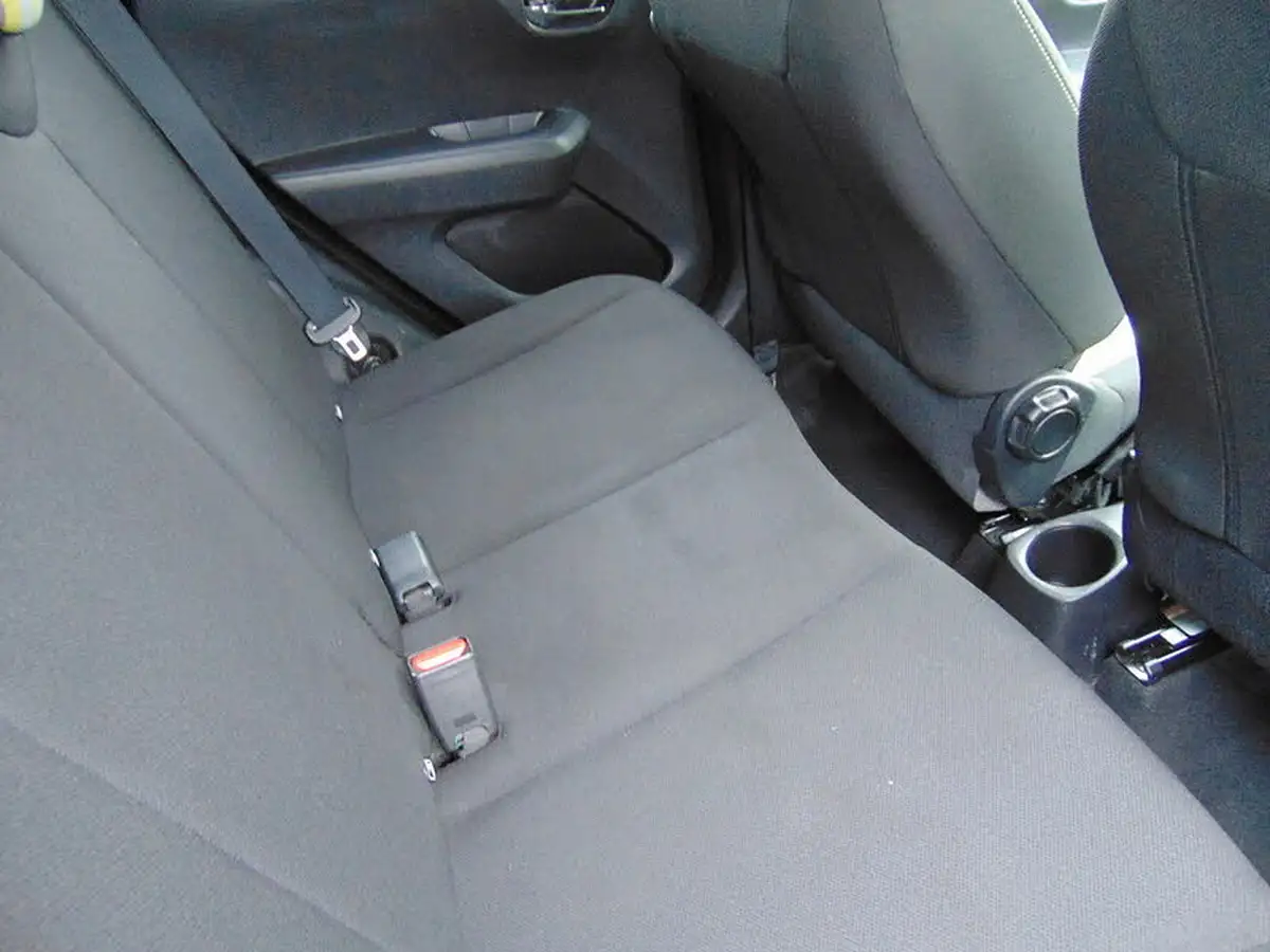 2019-peugeot-108-10-collection-hatchback-2-tronic-big-11
