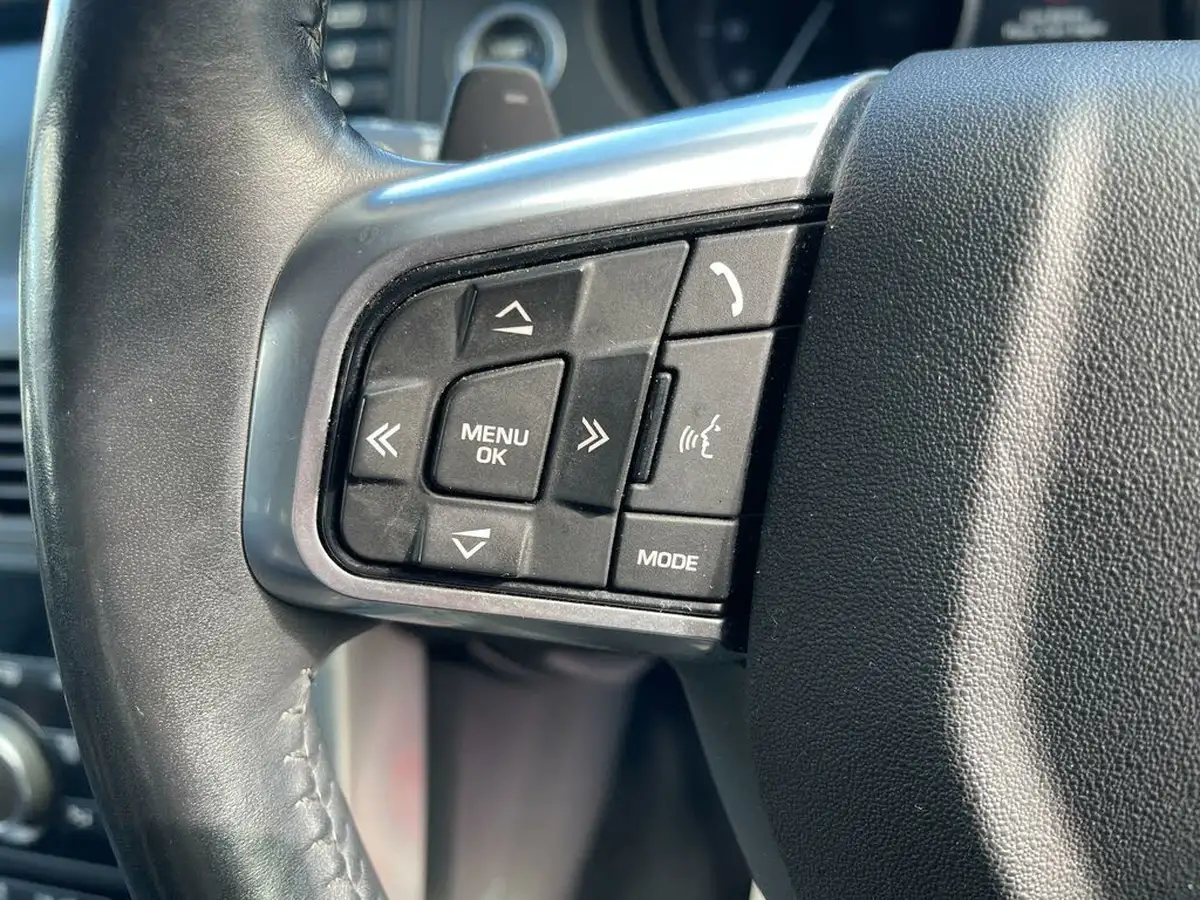 2017-land-rover-discovery-sport-20td4-se-tech-180ps-station-wagon-auto-big-24