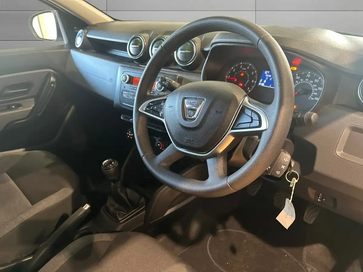 2021-dacia-duster-09-tce-essential-big-8