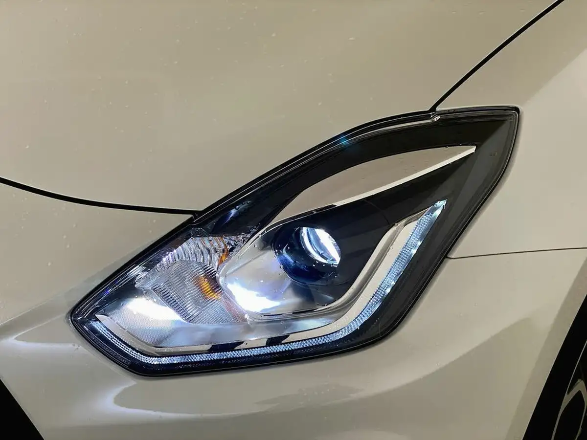 2024-suzuki-swift-12-motion-big-34
