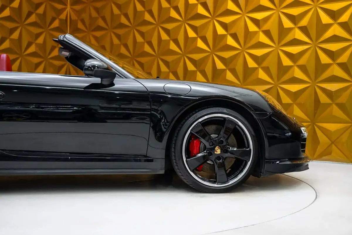 2015-porsche-911-38-turbo-coupe-big-25