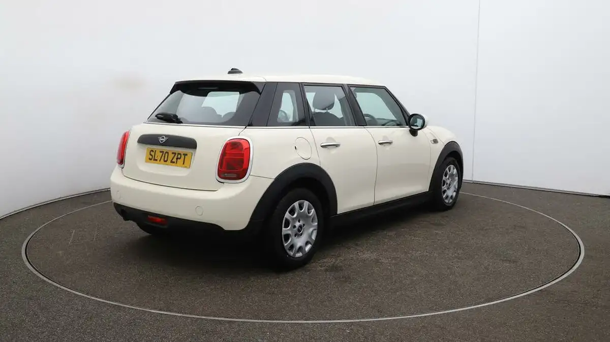 2020-mini-cooper-15-one-classic-comfort-5d-big-7