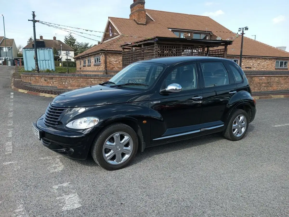 2005-chrysler-pt-cruiser-24-limited-hatchback-5d-auto-big-12