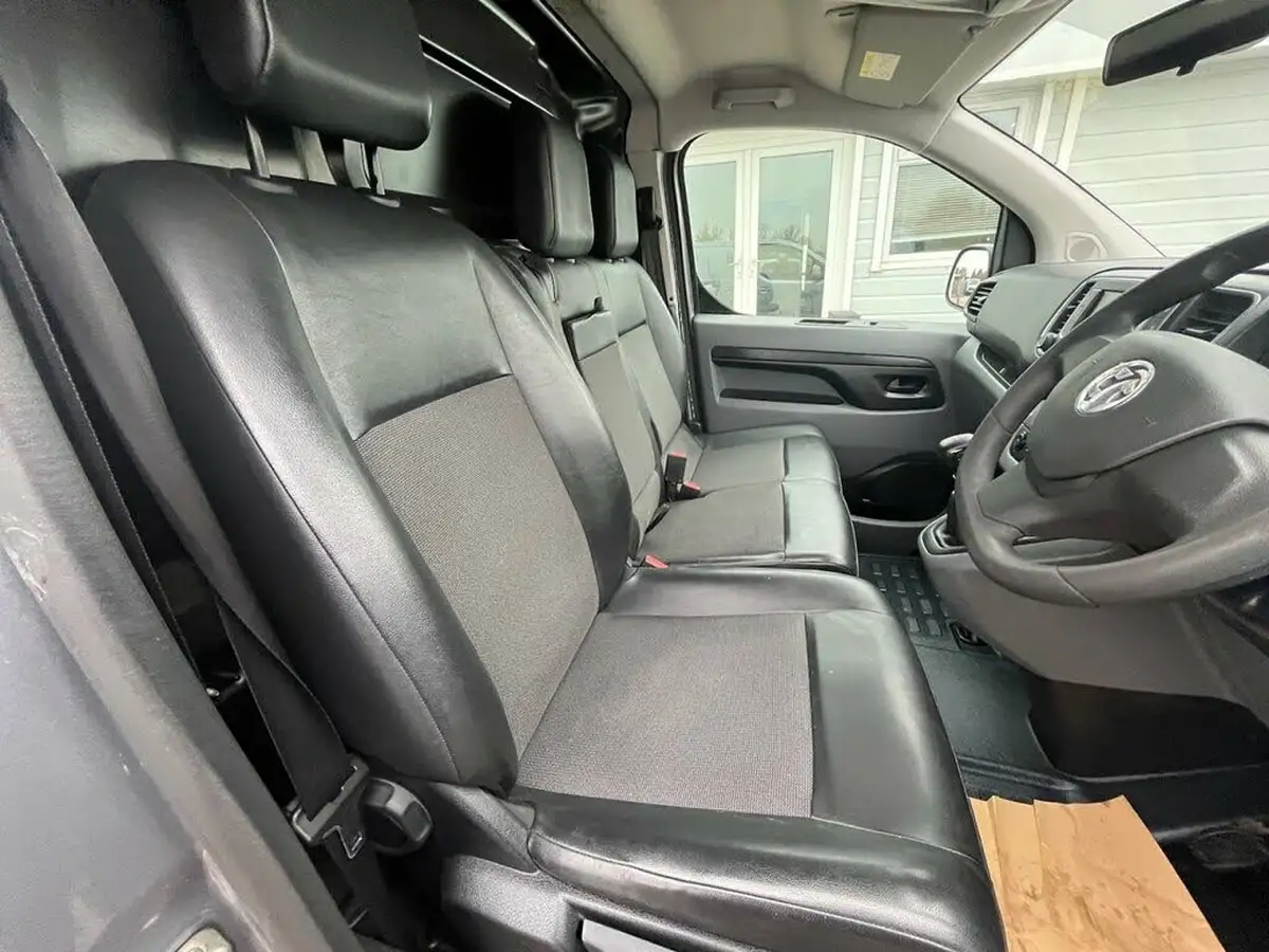 2020-vauxhall-vivaro-15td-2900-l2h1-sportive-big-12
