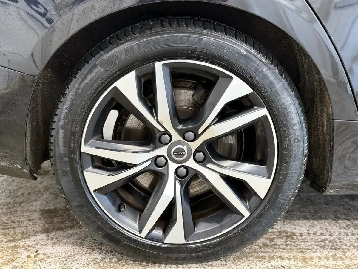 2020-volvo-v60-20-t6-r-design-big-28