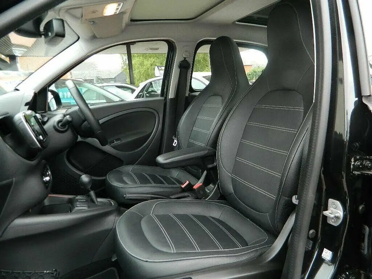 2020-smart-forfour-eq-prime-exclusive-big-25