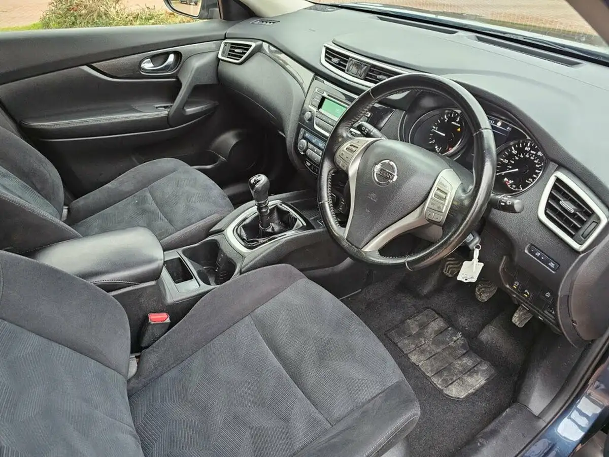 2016-nissan-x-trail-16dci-acenta-big-10