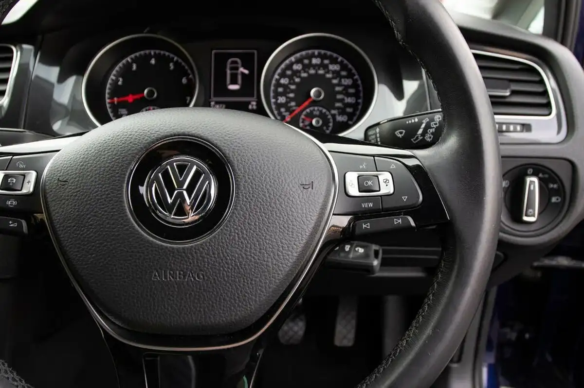 2020-volkswagen-golf-10-tsi-match-edition-hatchback-big-21