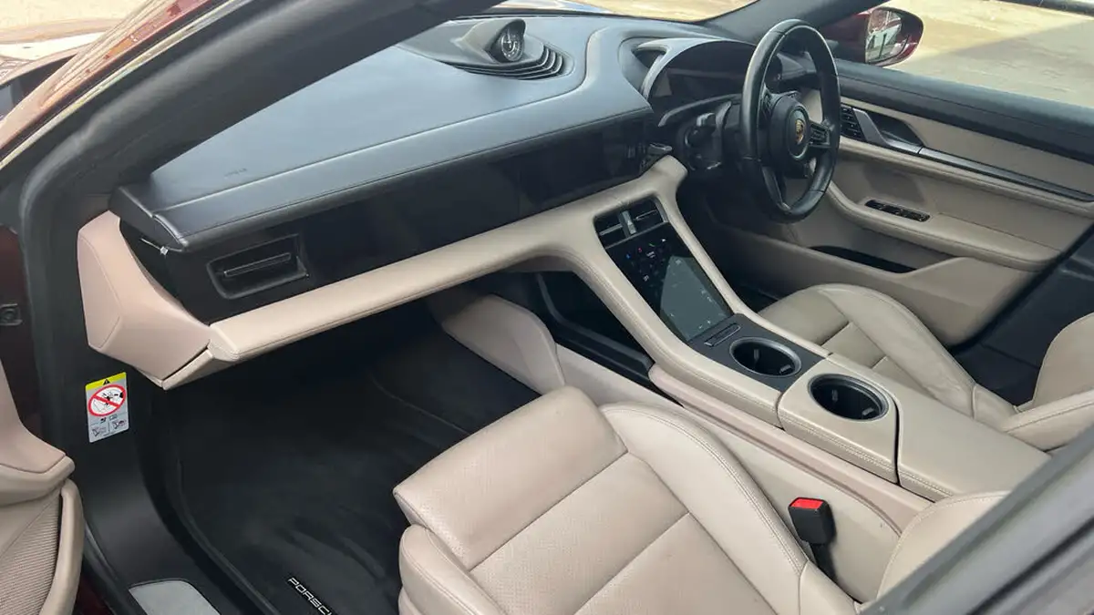 2021-porsche-taycan-e-4s-571ps-performance-battery-plus-big-22