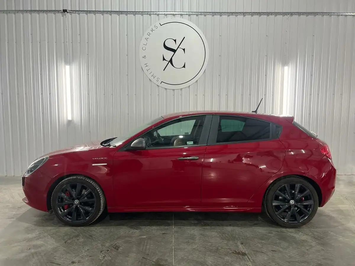 2016-alfa-romeo-giulietta-17-veloce-big-4