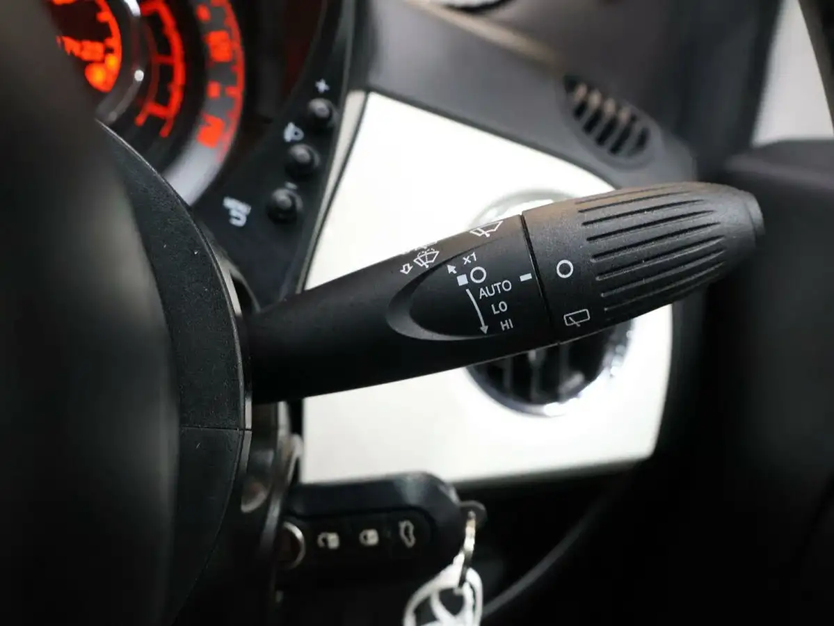 2022-fiat-500-10-dolcevita-big-23