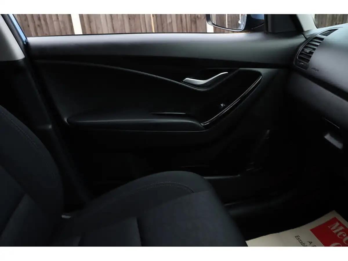2015-hyundai-ix20-16-active-big-44