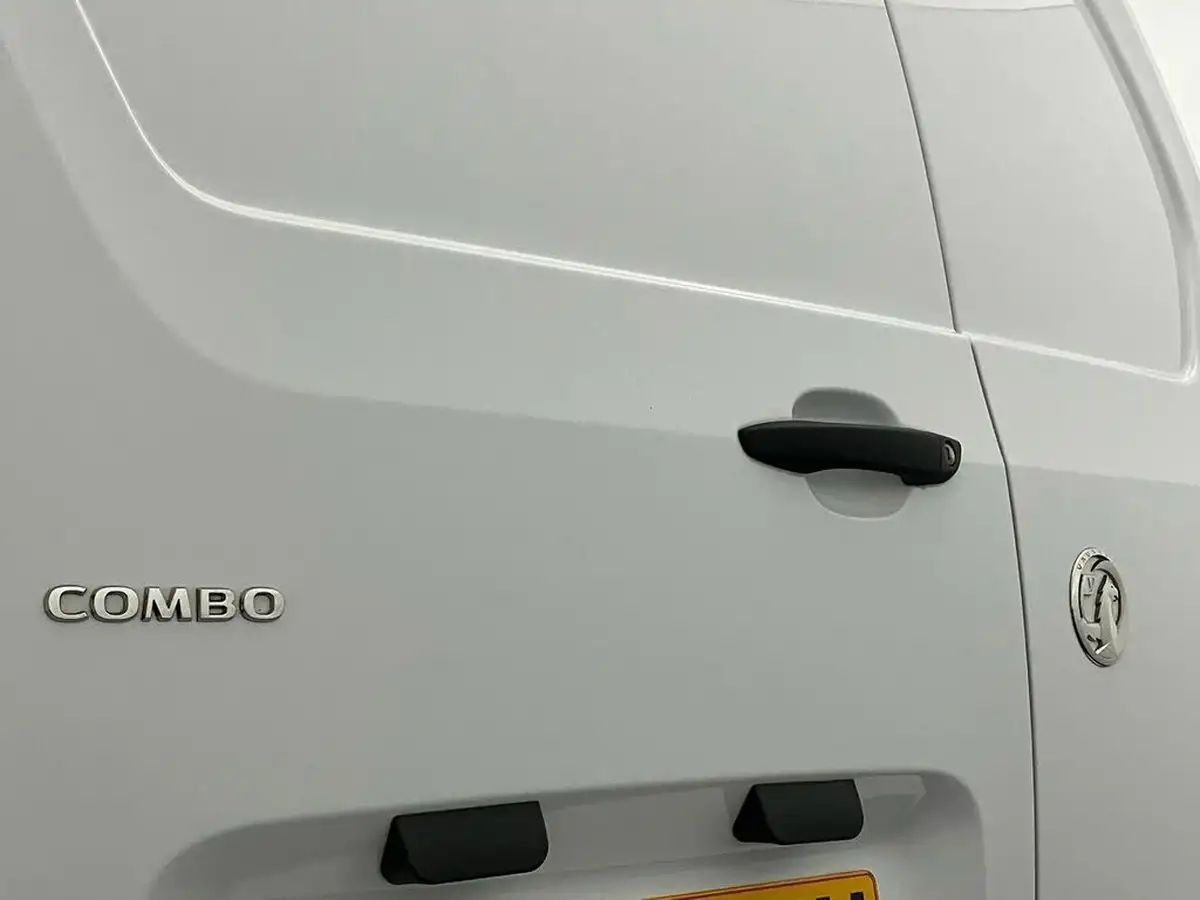 2022-vauxhall-combo-15cdti-sportive-2300-100pseu6dt-l1h1-big-34