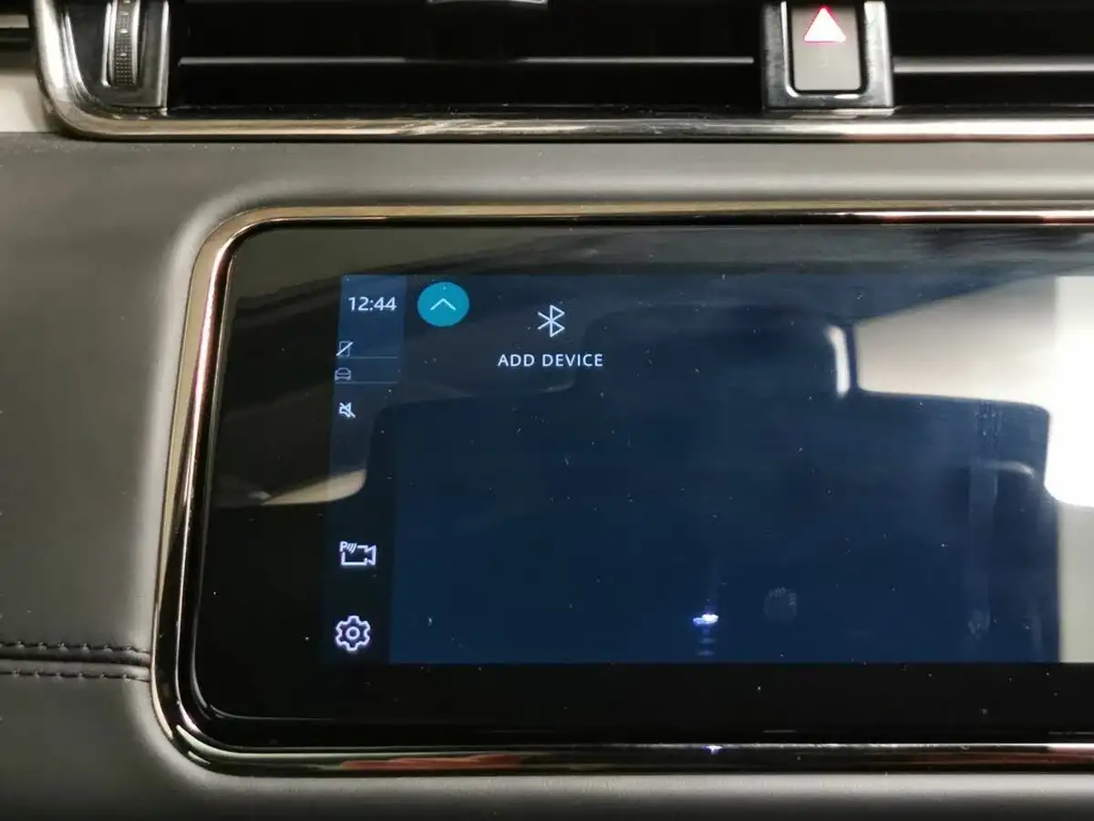 2022-land-rover-range-rover-evoque-15-p300e-autobiography-big-17