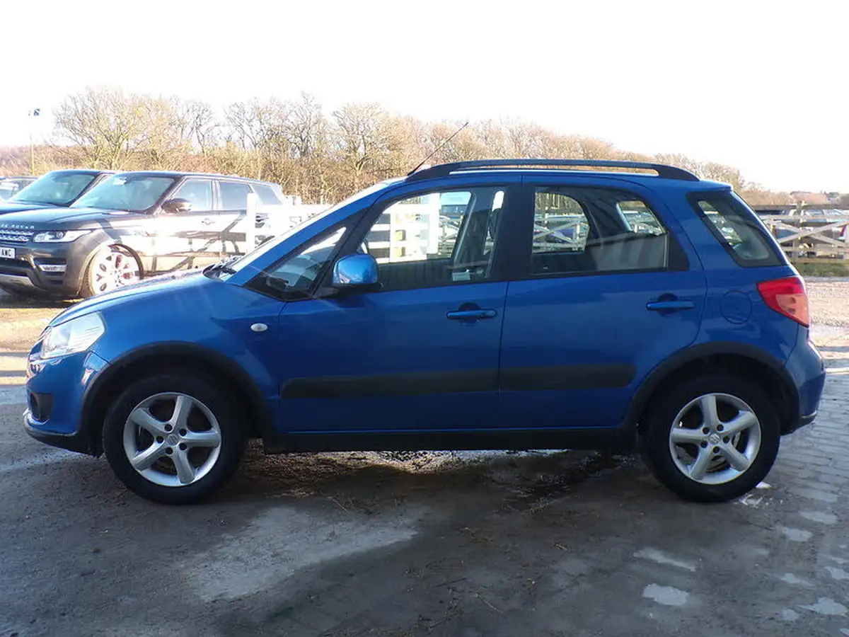 2008-suzuki-sx4-16-glx-4grip-big-3