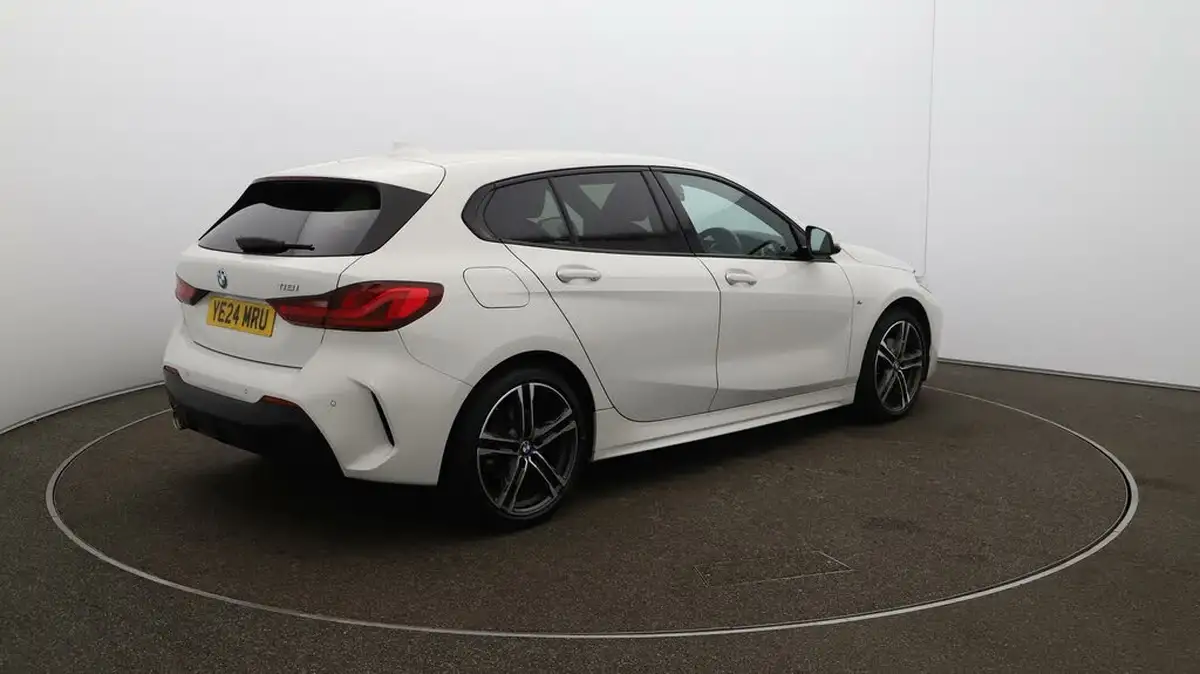 2024-bmw-1-series-15-118i-m-sport-lcp-dct-big-51