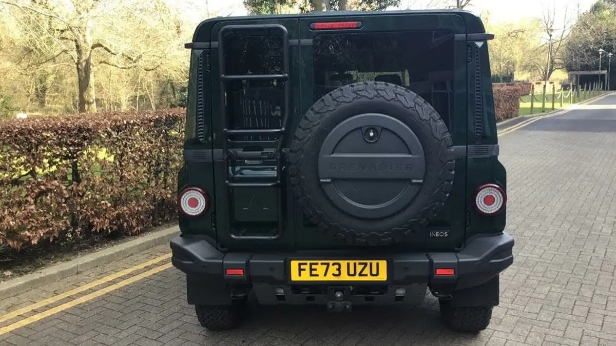 2023-ineos-grenadier-30td-fieldmaster-edition-249ps-4x4-station-wagon-5d-auto-big-22