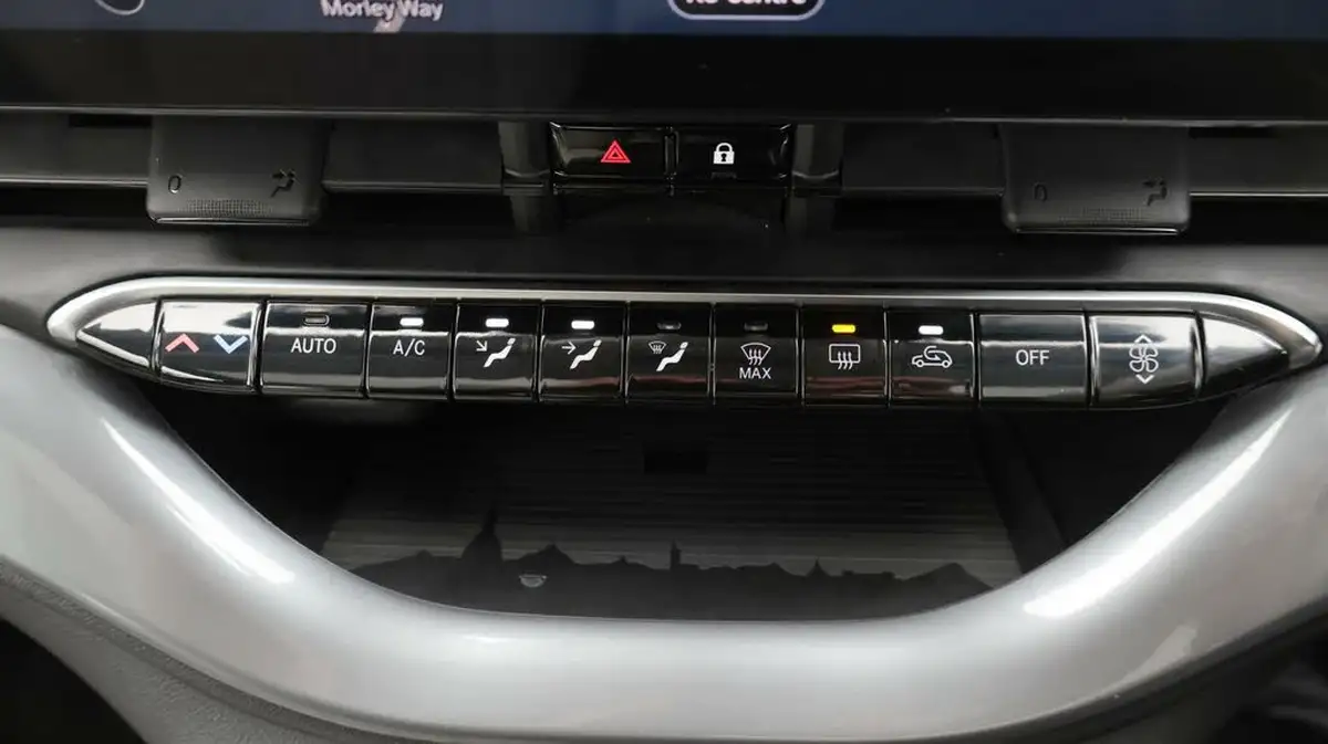 2022-fiat-500-e-la-prima-big-12